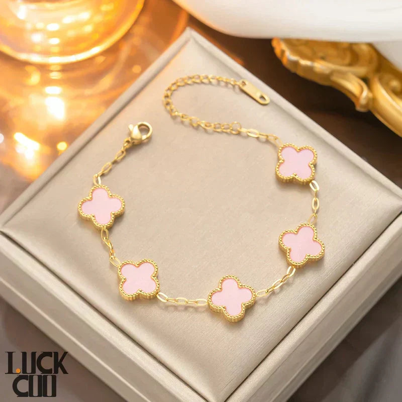 Charming Lucky Clover Bracelet - Elegant Green Enamel & Adjustable Design for Good Luck & Style