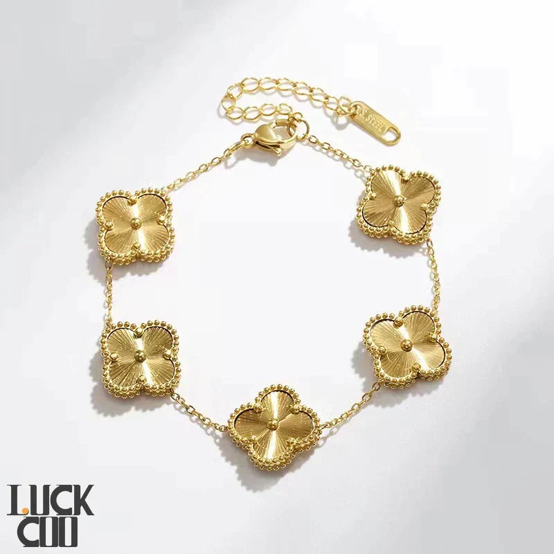 Charming Lucky Clover Bracelet - Elegant Green Enamel & Adjustable Design for Good Luck & Style