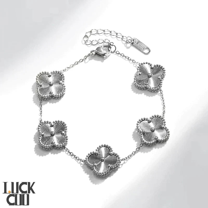 Charming Lucky Clover Bracelet - Elegant Green Enamel & Adjustable Design for Good Luck & Style