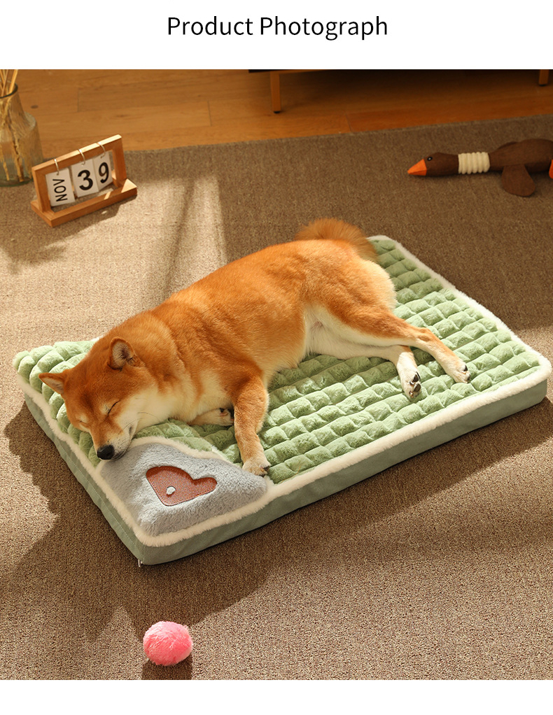 Luxurious Winter Dog Mat - Cozy Fleece Sofa Bed for Small & Medium Dogs | Warm & Comfortable Pet Blanket