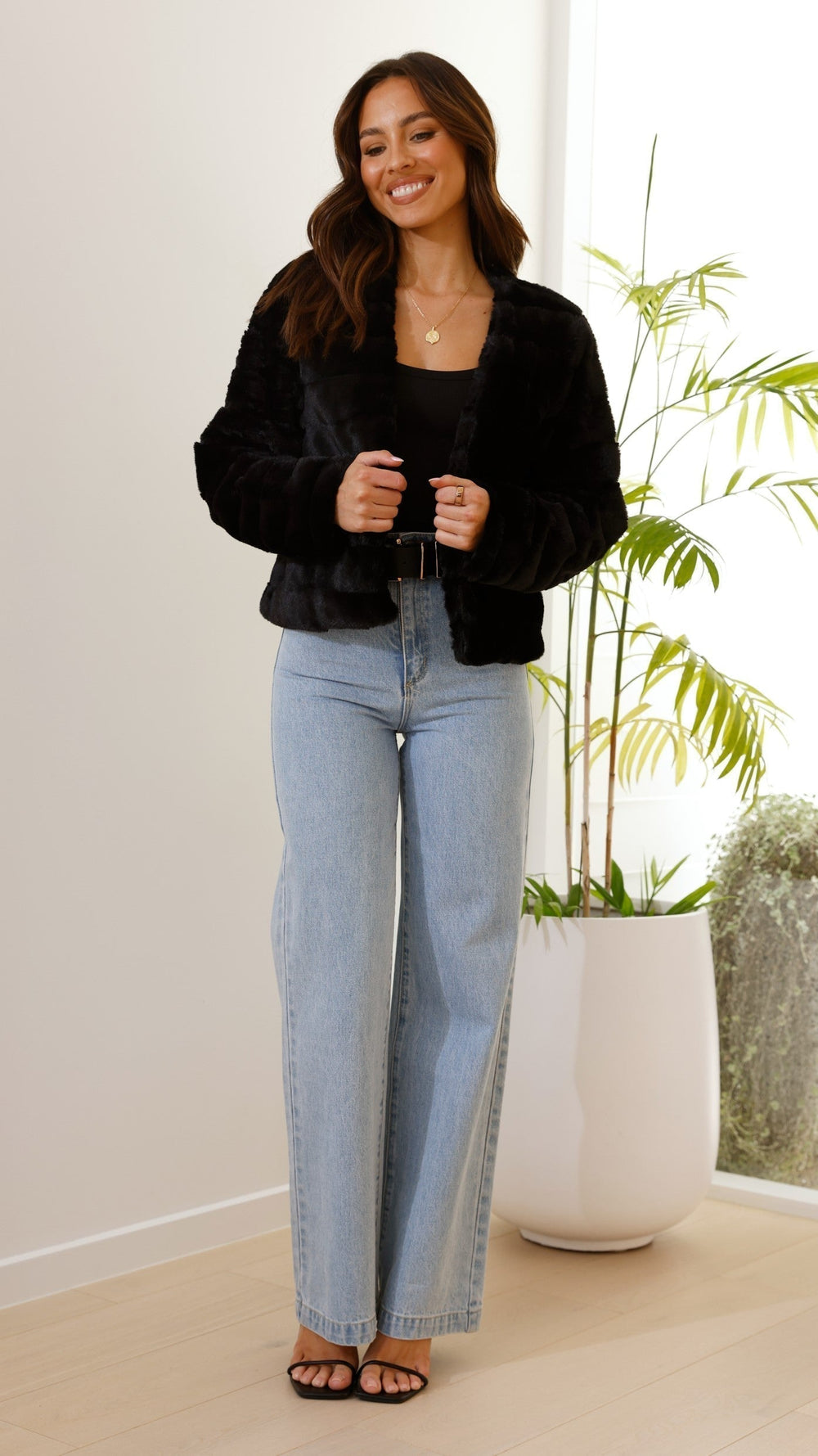 Luxury Ladies Crop Jacket - Veloura