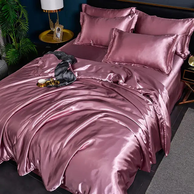 SilkSerenity Luxury Plain Satin Duvet Cover - Premium Softness & Elegant Design for a Cozy Bedroom