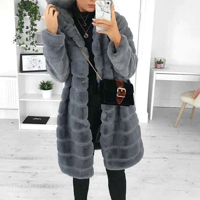 Luxury Quilted Winter Coat with Hood - Elega