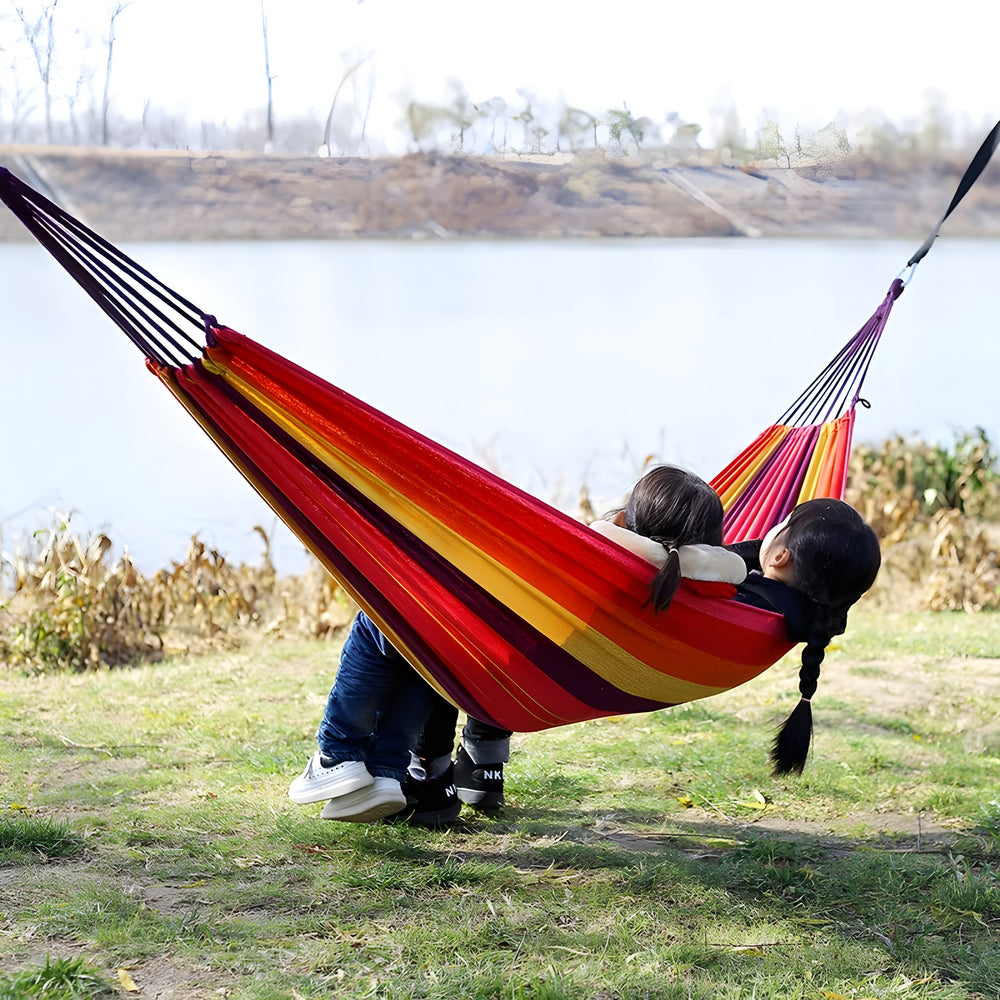 Ultralight Mesh Hammock – Breathable, 200kg Capacity & Carabiners Included