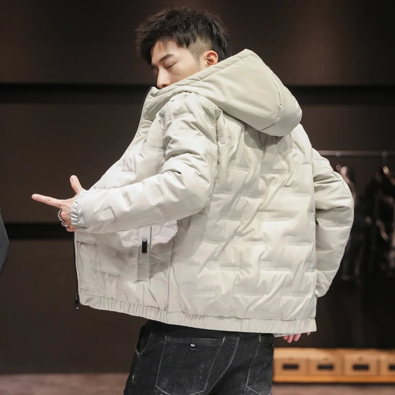 Optimized Product Title: "Elegante Herren Pufferjacke – Stylische Winterjacke für Herren, Warm & Bequem, Ideal für Outdoor-Aktivitäten" 

This title includes relevant keywords and phrases that can help improve visibility in Google Shopping searches while