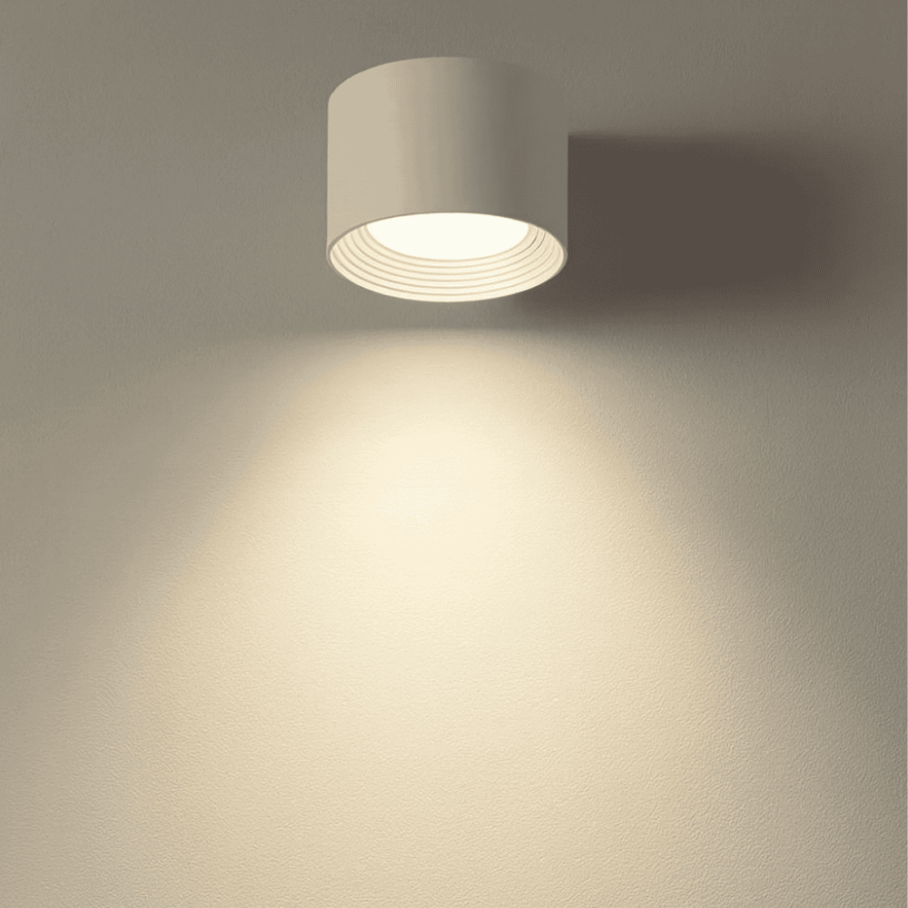 Optimized Product Title: **Wiederaufladbare LED-Wandleuchte mit drehbarem Kopf – Energiesparende, dimmbare Wandlampe für Innen- und Außenbereich** 

This title includes additional keywords that can help improve visibility in Google Shopping searches while