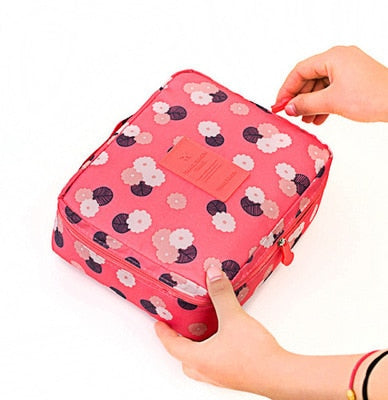 Compact Waterproof Makeup Travel Organizer - Stylish & Durable Cosmetic Case for On-the-Go Beauty Essentials