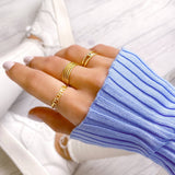 Emma mom ring detail