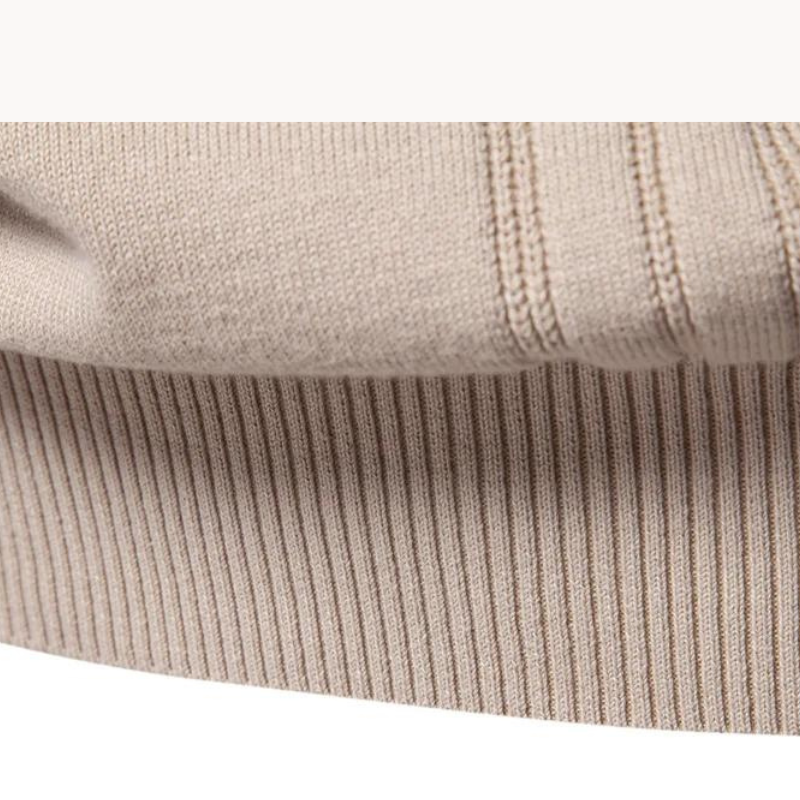 Men's Knit Pullover Sweater with Crew Neck and Raised Plaid Lines