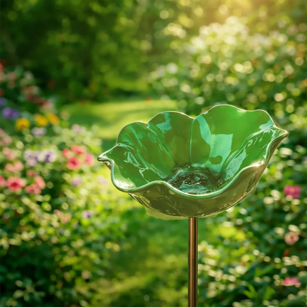 Vogeltränke aus Metall – Mohnblüten-Design für Garten & Balkon