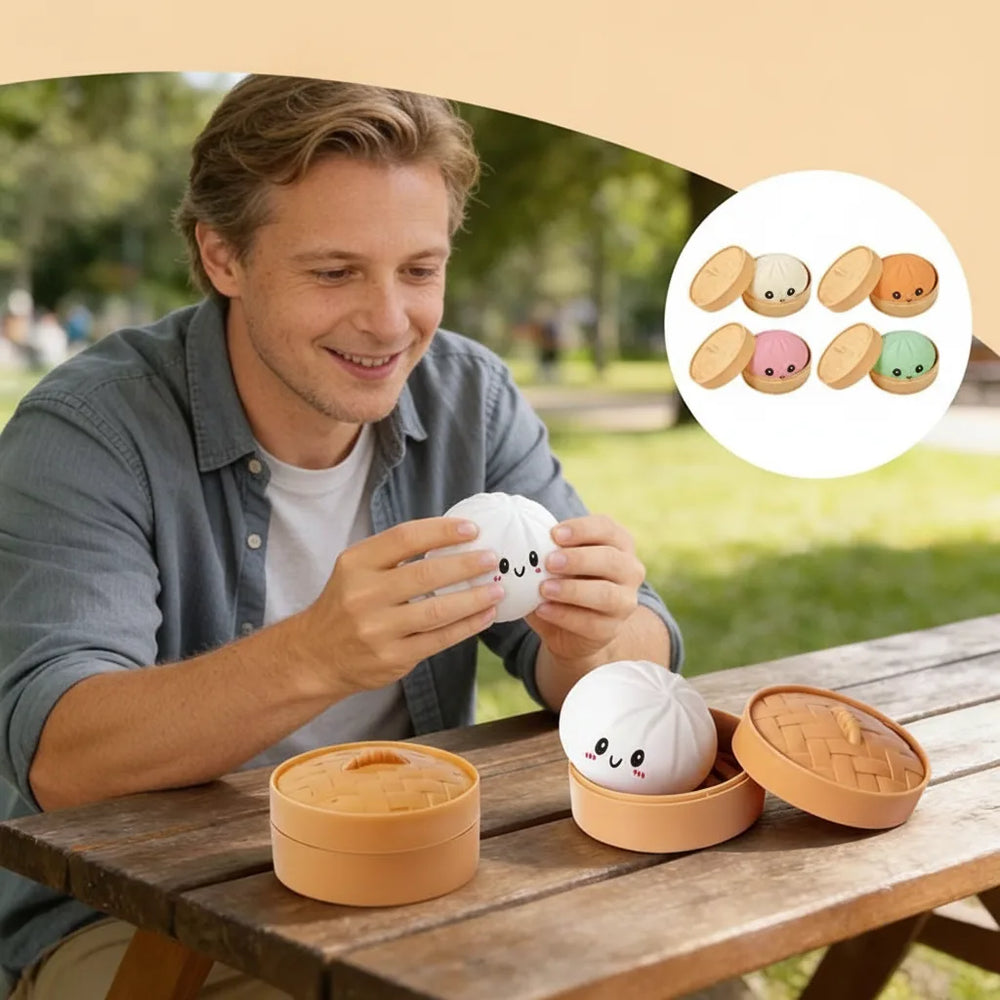 Baozi Dumpling Squeeze Toy – Soft Squishy, Steamer Basket Case & 10 Colors