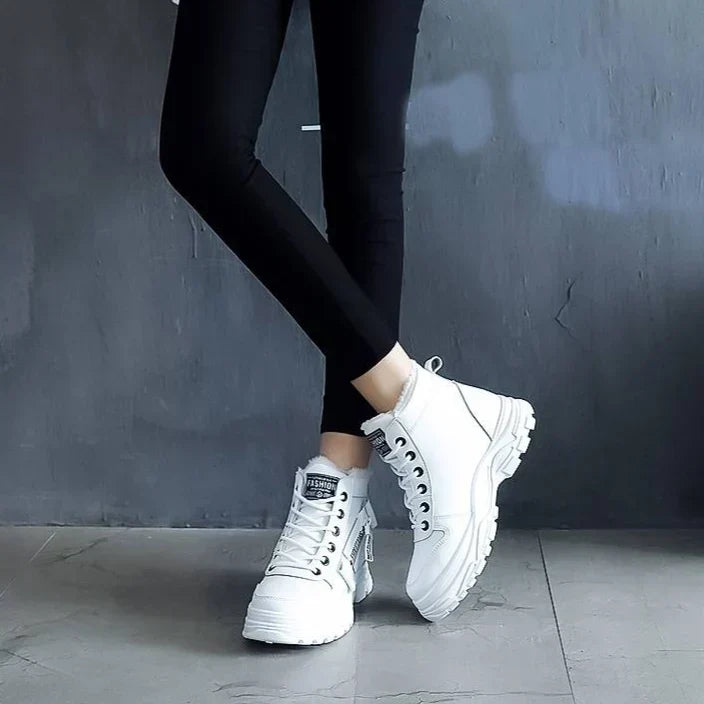 Women's lace-up boots, view 4