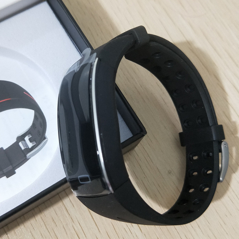 Enhanced Product Title: **NovaPulse Smartwatch - Advanced Blood Pressure & Heart Rate Monitor with Fitness Tracking & Notifications** 

This title includes key features and benefits, making it more appealing and informative for potential buyers.