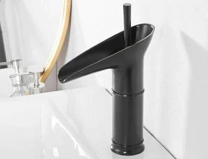 CascadeFlow – Luxe Waterfall Bathroom Faucet