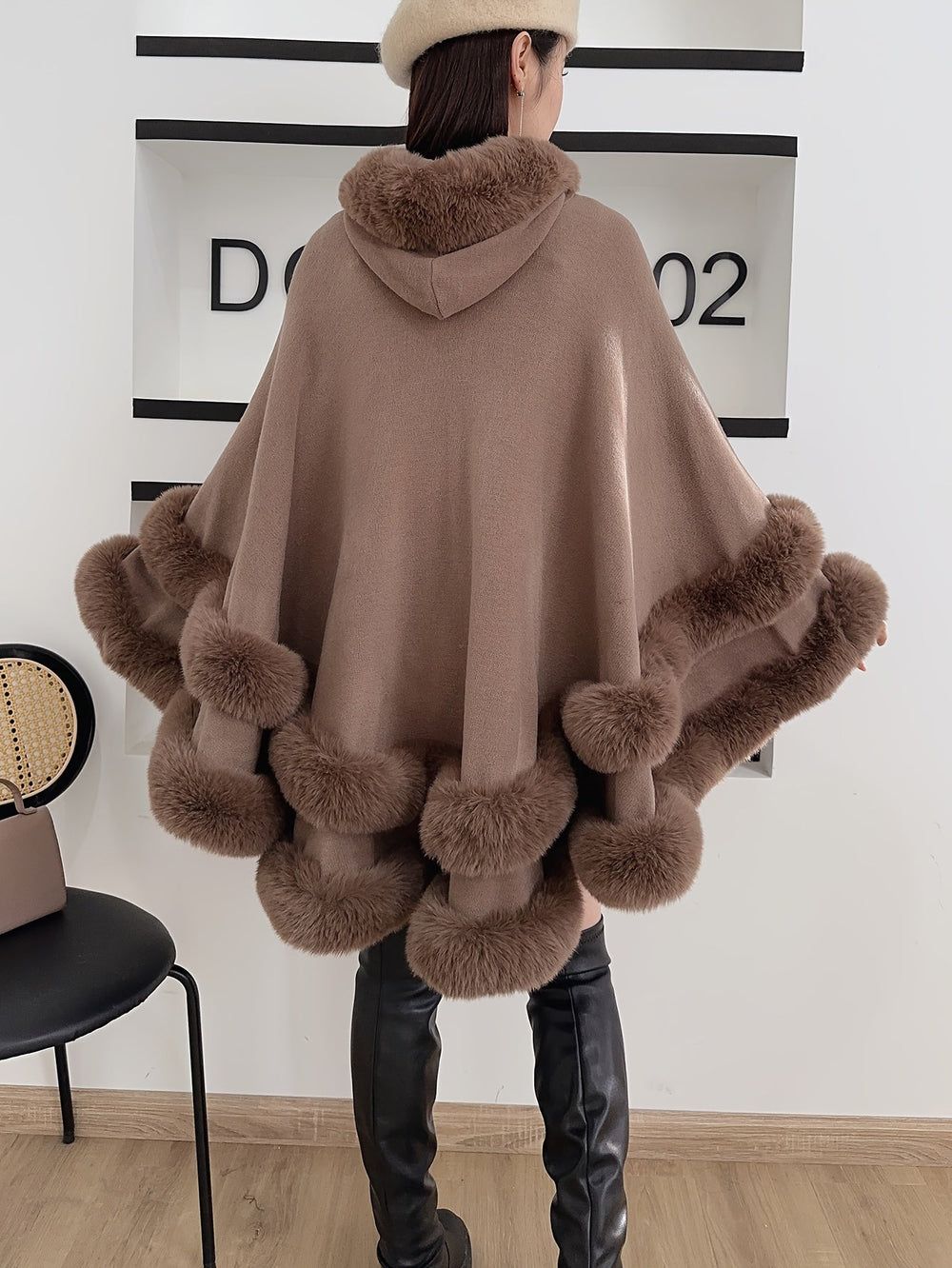 Oversized Furry Cape Jas for Women - Fiona