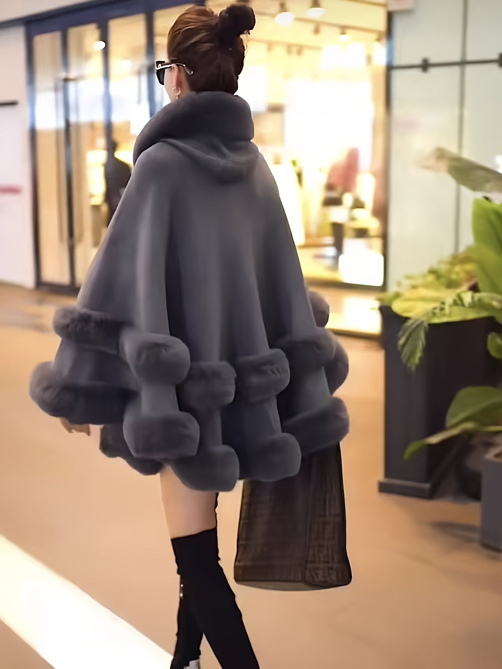 Oversized Furry Cape Jas for Women - Fiona