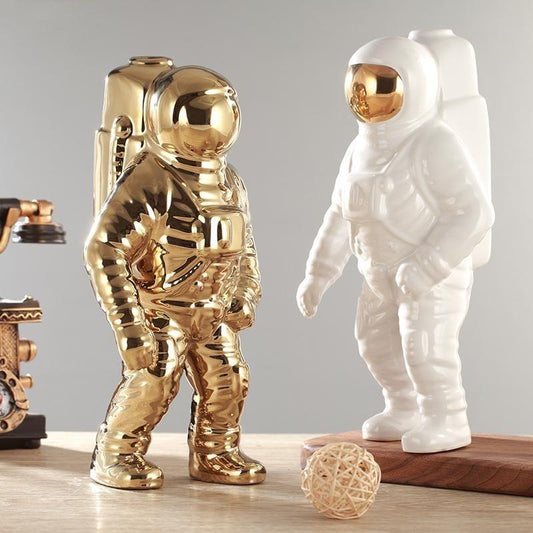 Astronaut Flower Vase – Decorative Figurine, Built-In Planter & Creative Room Decor