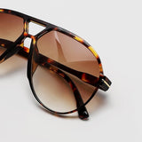 Aviator Sunglasses – Retro, Oversized & Unisex Design