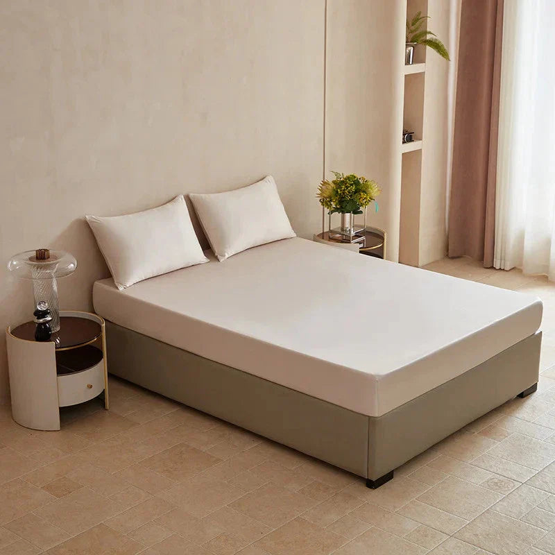 Mulberry Silk Fitted Sheet – Temperature-Regulating, Hypoallergenic & 3 Sizes