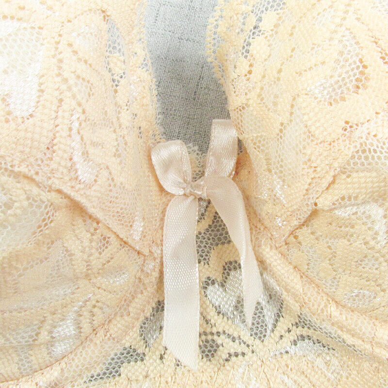 Plus-Size Wire-Free Lace Bra - Comfortable & Stylish Lingerie for Curvy Women