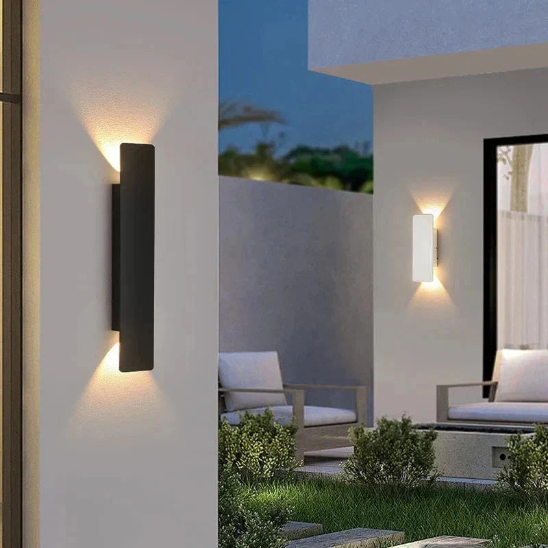 LED Outdoor Wall Light – Up & Down Beam, IP65 Waterproof, Aluminum Housing