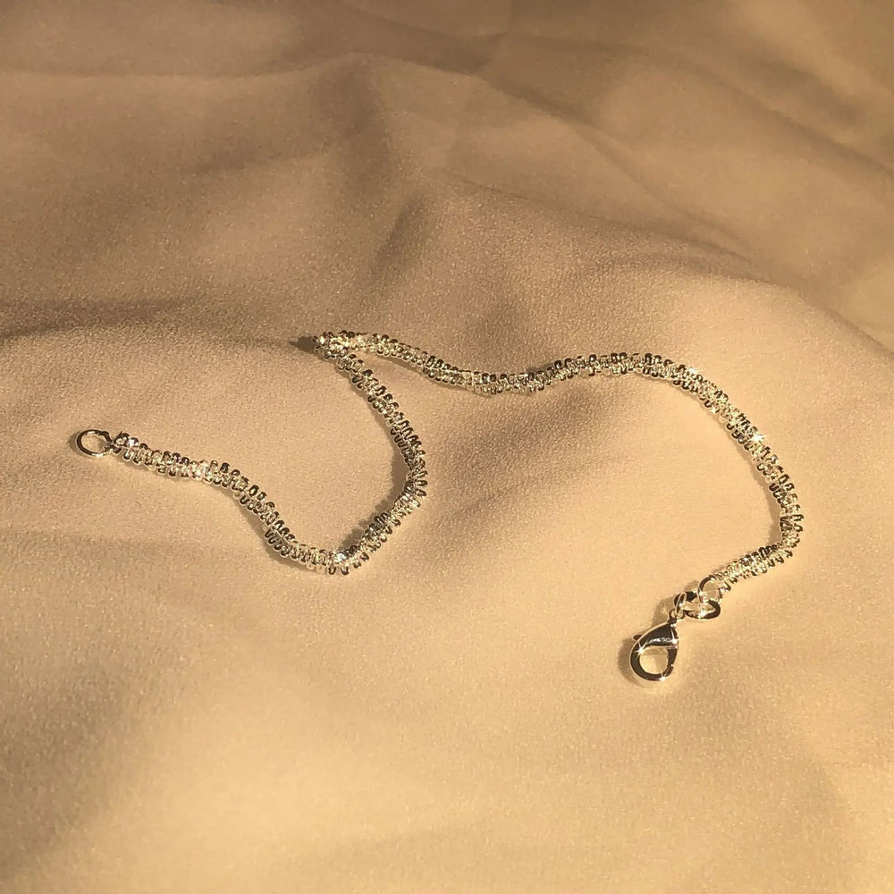 Elegant Silver Liquid Shine Bracelet for Women | Stylish Jewelry Accessory