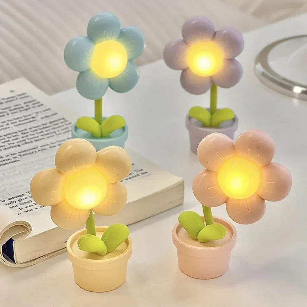 BlossomGlow Small Flower Relaxing Table Lamp - Elegant Floral Design for Soothing Ambiance