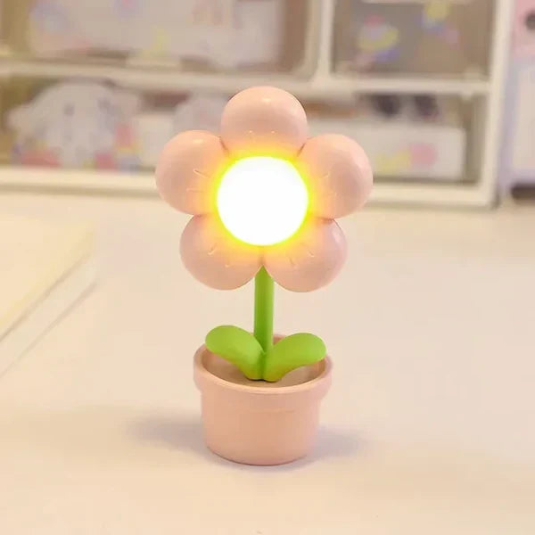 BlossomGlow Small Flower Relaxing Table Lamp - Elegant Floral Design for Soothing Ambiance