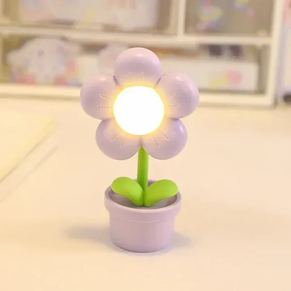 BlossomGlow Small Flower Relaxing Table Lamp - Elegant Floral Design for Soothing Ambiance