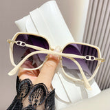 Oversized Polarized Sunglasses – UV Protection, 61mm Lens & Metal Frame