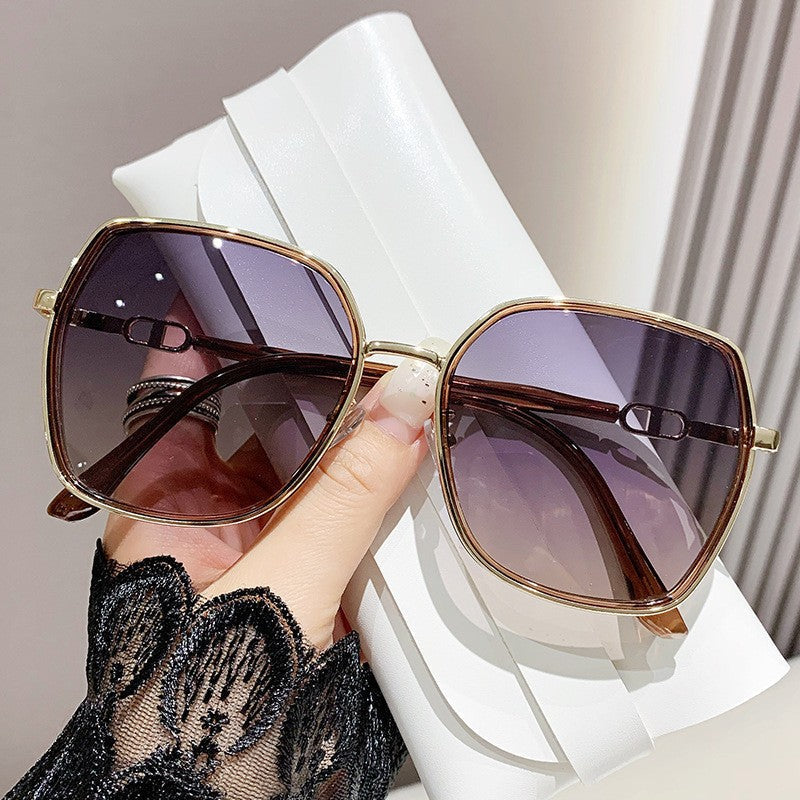 Oversized Polarized Sunglasses – UV Protection, 61mm Lens & Metal Frame