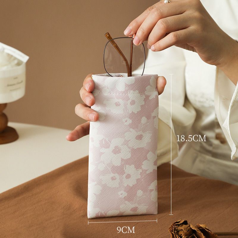 Self-Closing Eyeglasses Case – PVC Leather, Microfiber Lining & 18.5×9cm