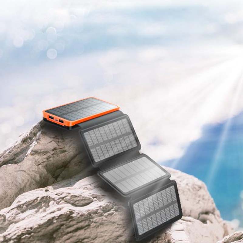 SunCore Solar Powerbank – 4 Panels, 3 USB Outputs