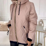 Enhanced Product Title: **Ellen™ Elegante Damenjacke - Stilvolle und Bequeme Übergangsjacke für jeden Anlass** 

This title includes relevant keywords and phrases that can help improve visibility and appeal in Google Shopping searches.