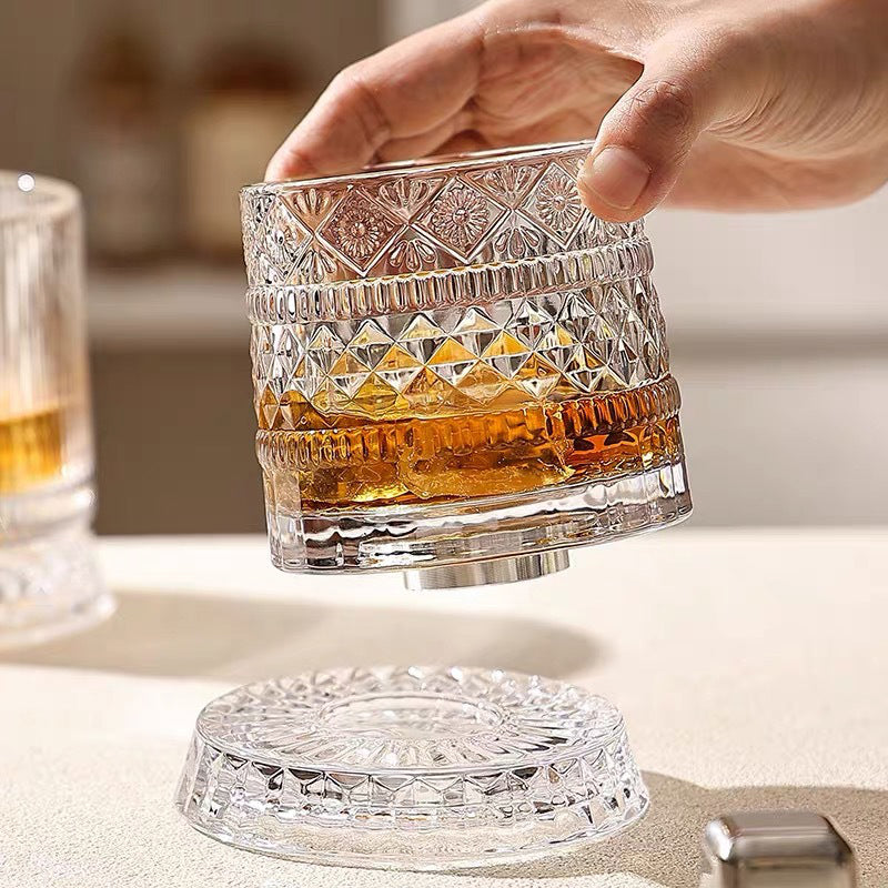 Rotating Whiskey Glass – 360° Aerating Base, Embossed Crystal & 300 ml