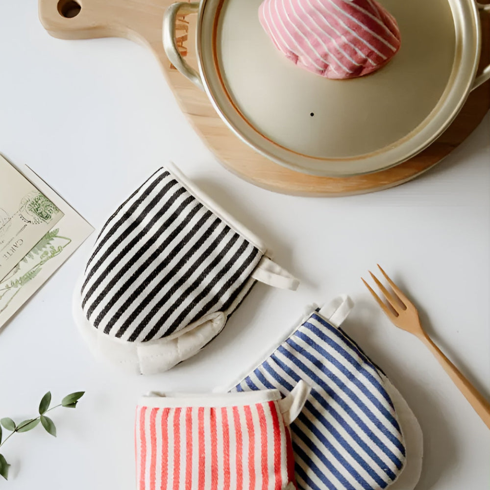 Premium Striped Oven Mitts - Heat-Resistant Kitchen Gloves for Safe Cooking & Baking