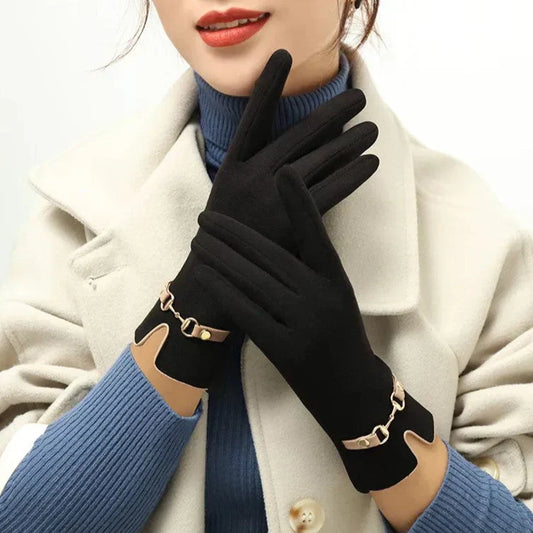 Amelia Women's Stylish Autumn & Winter Gloves - Cozy, Fashionable Handwear for Cold Weather