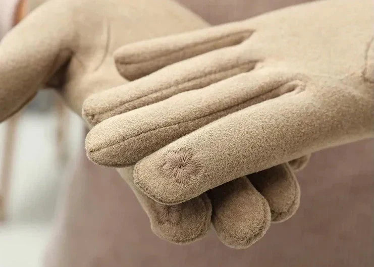 Amelia Women's Stylish Autumn & Winter Gloves - Cozy, Fashionable Handwear for Cold Weather