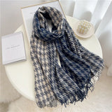 Chic Liora Women's Checked Scarf - Fashionable & Versatile Accessory