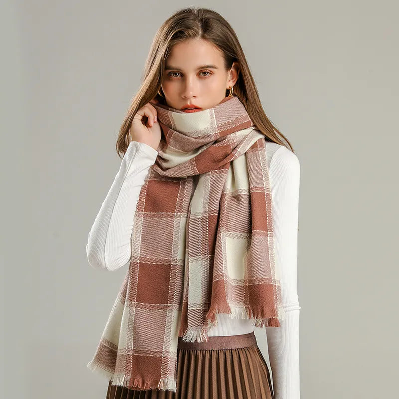 Chic Liora Women's Checked Scarf - Fashionable & Versatile Accessory