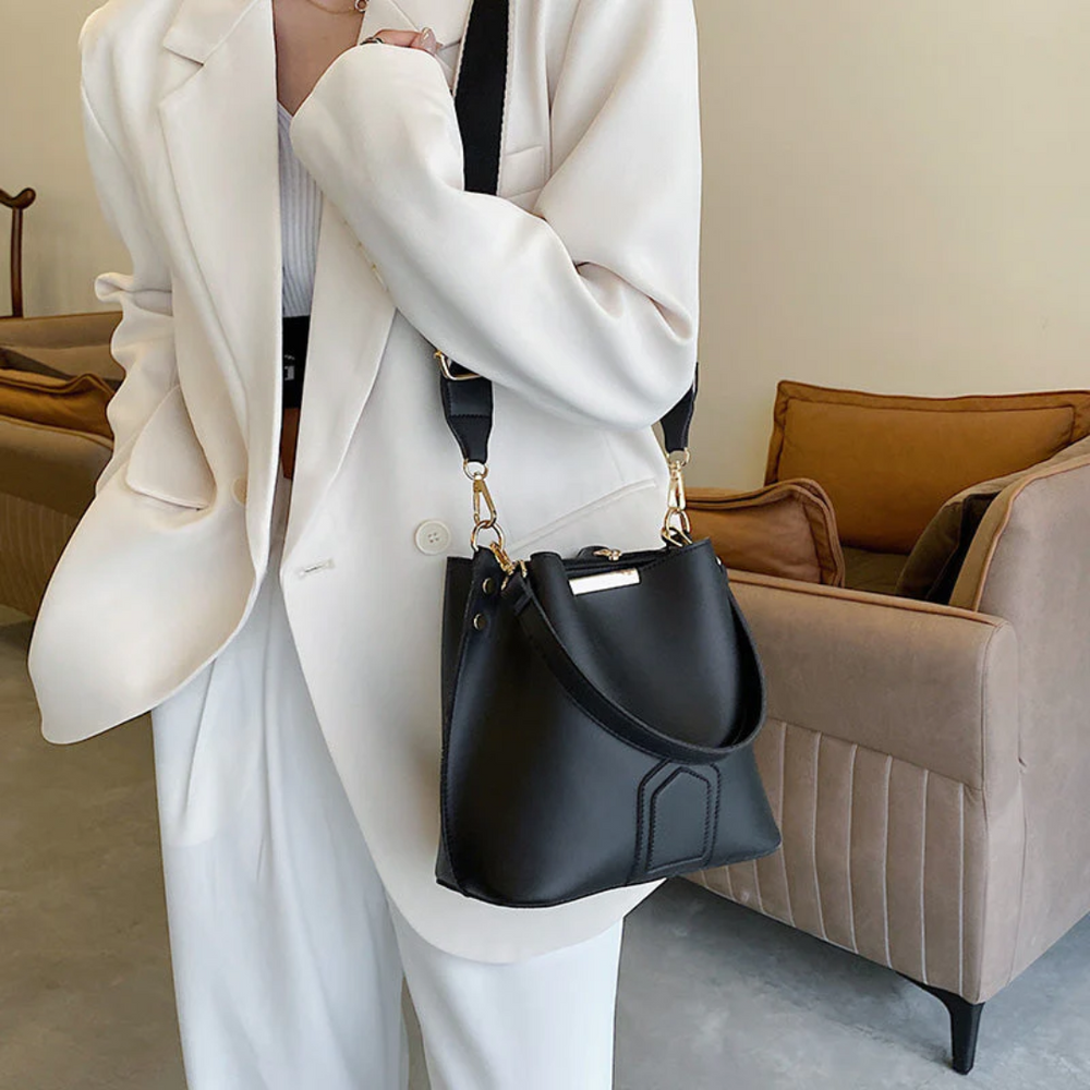 Elegant Premium Leather Shoulder Bag for Women - BellaViva | Chic & Durable Fashion Accessory
