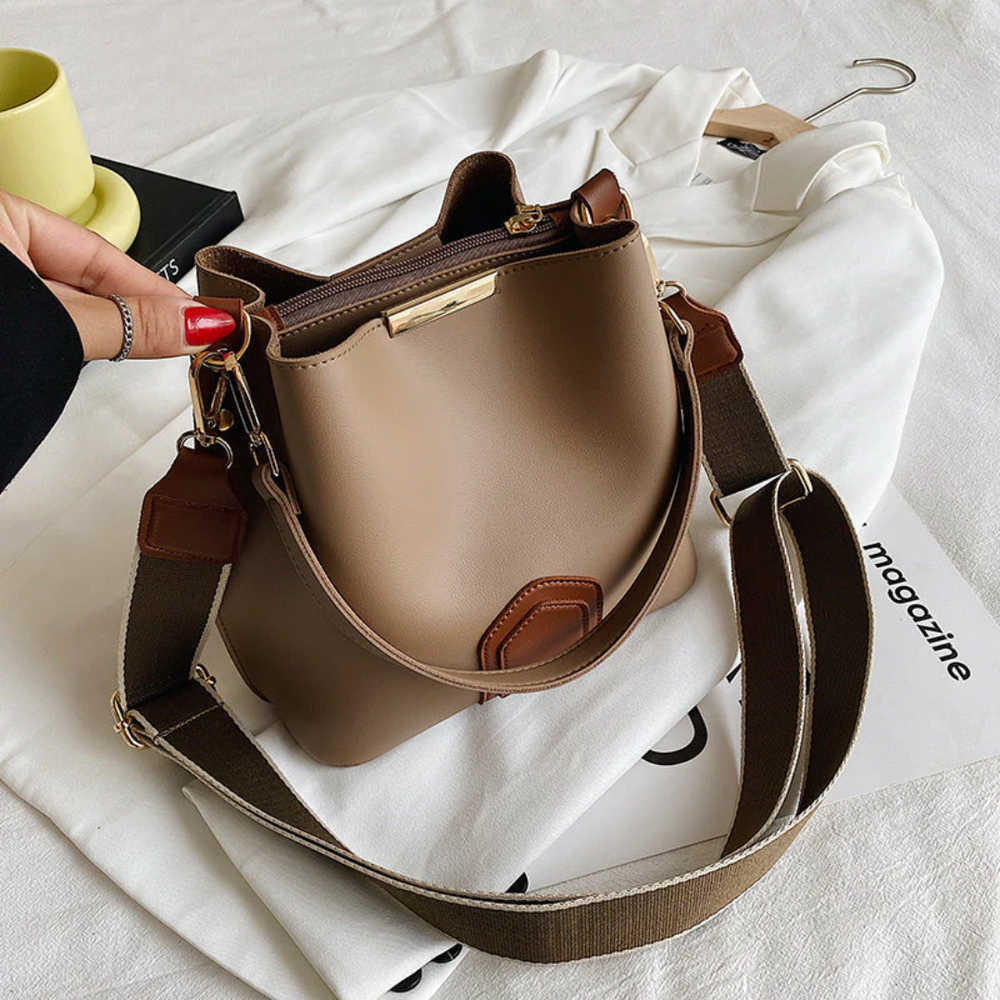 Elegant Premium Leather Shoulder Bag for Women - BellaViva | Chic & Durable Fashion Accessory