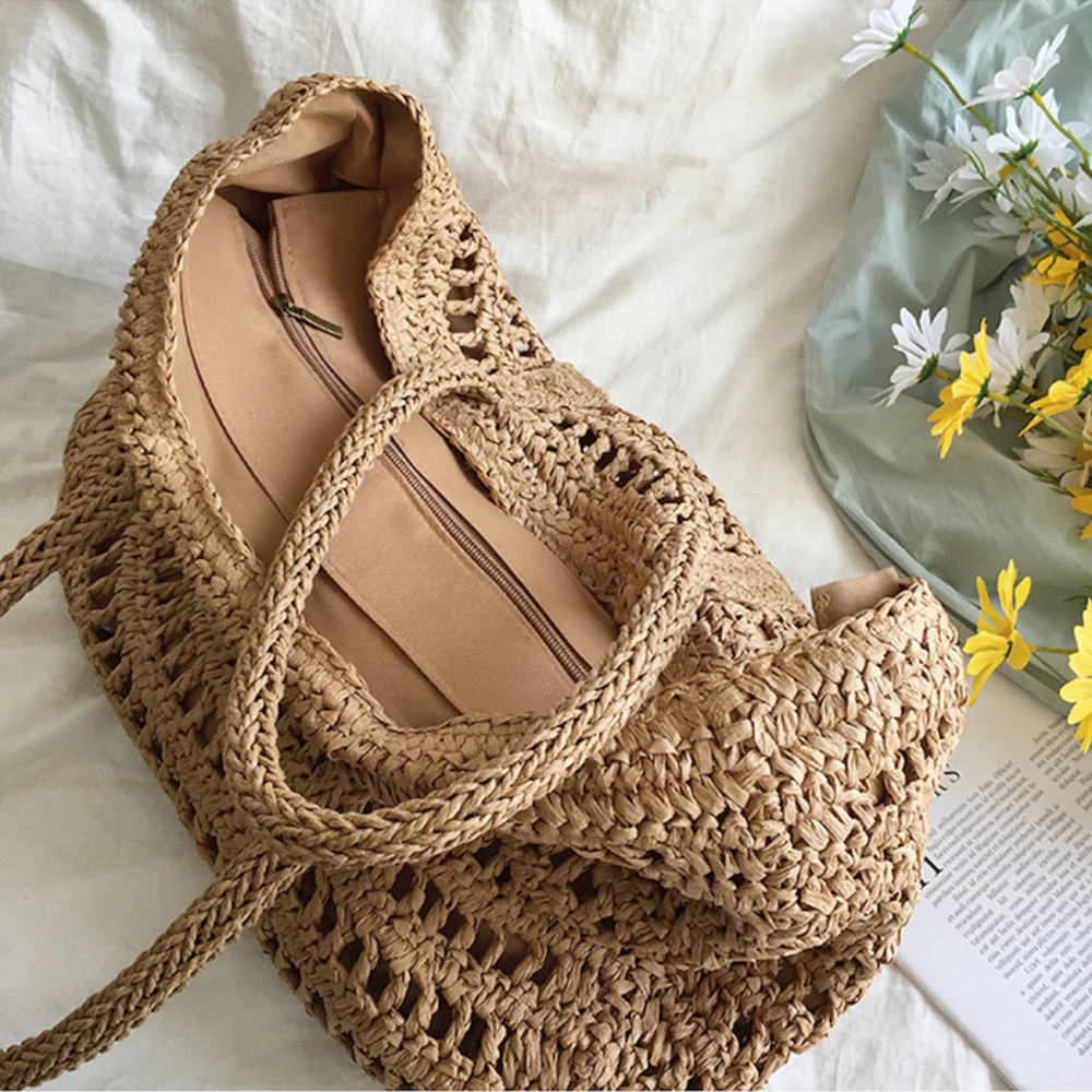 Chic Woven Handbag for Women - BreezeTote | Stylish & Versatile Tote Bag for Everyday Use