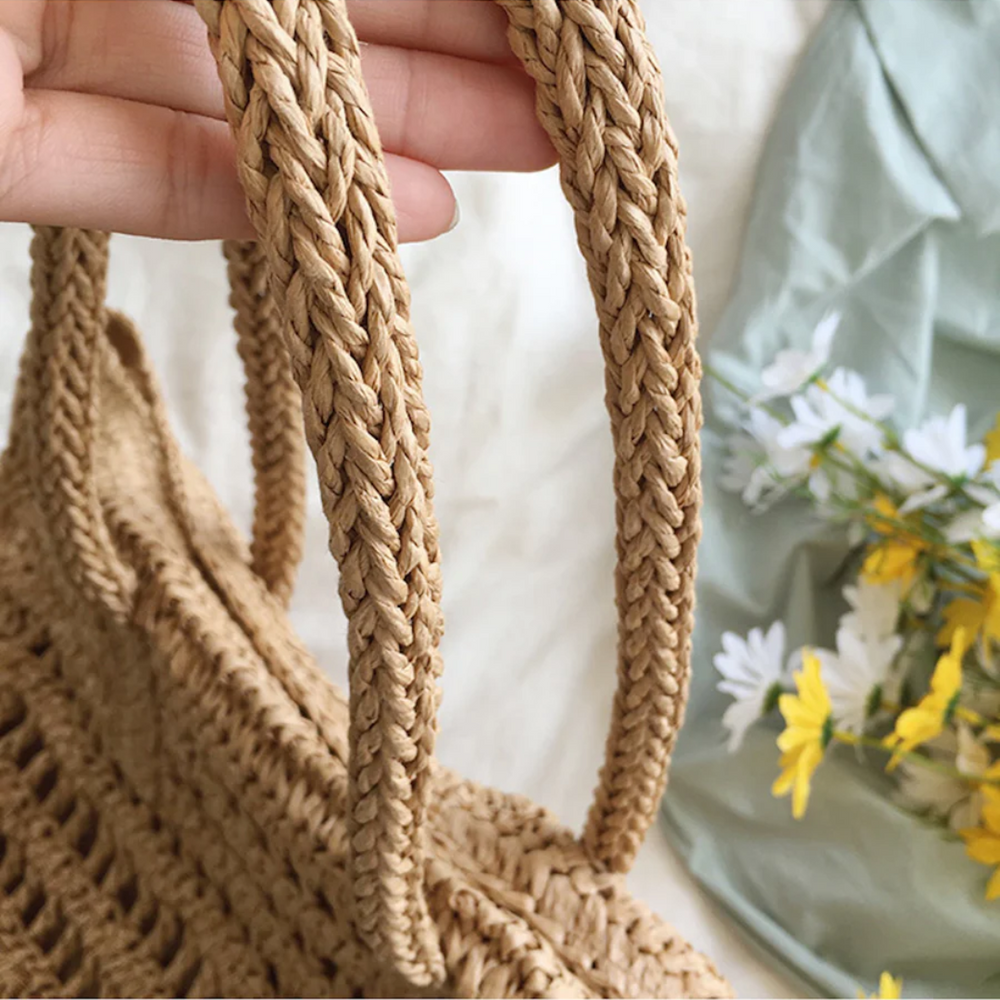 Chic Woven Handbag for Women - BreezeTote | Stylish & Versatile Tote Bag for Everyday Use