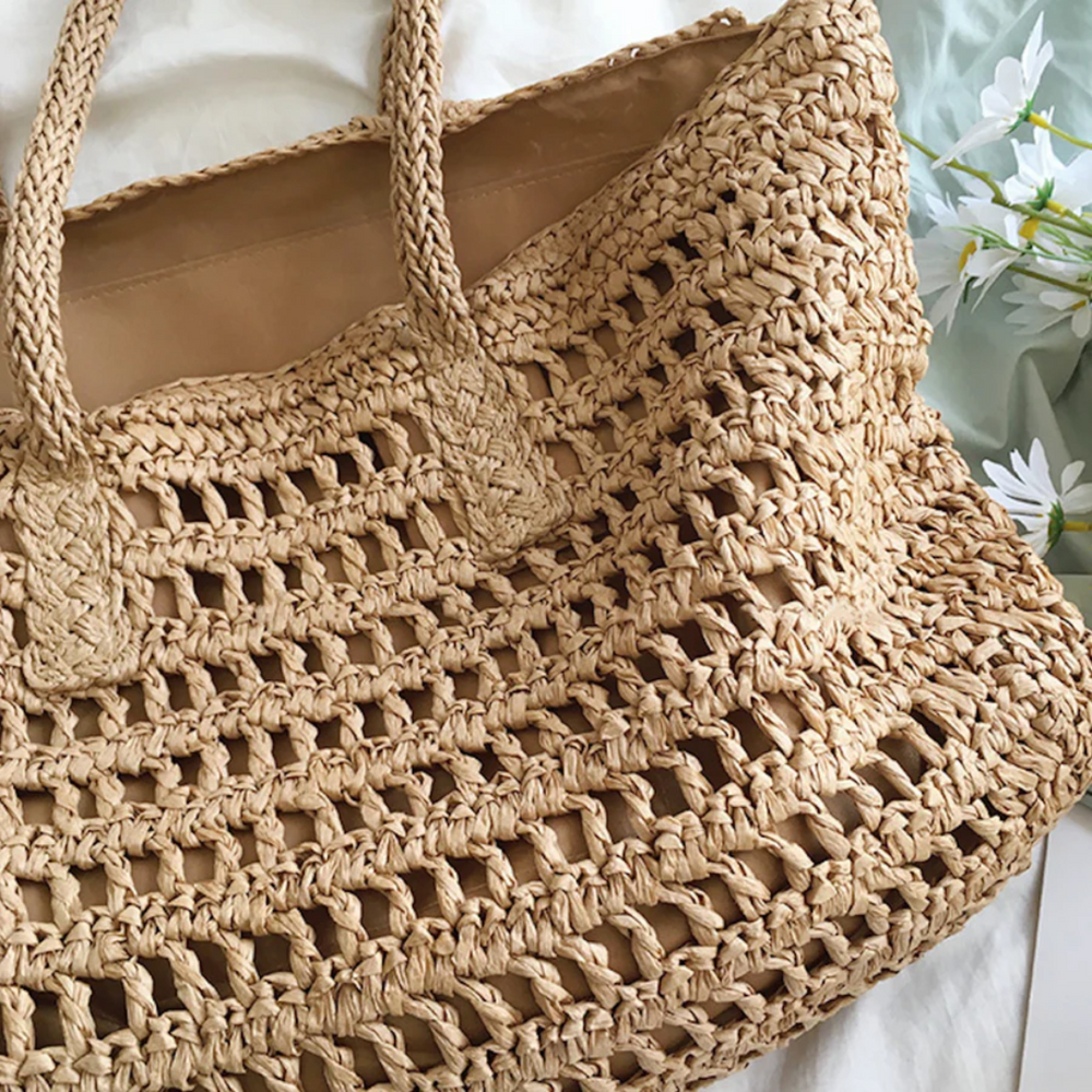 Chic Woven Handbag for Women - BreezeTote | Stylish & Versatile Tote Bag for Everyday Use