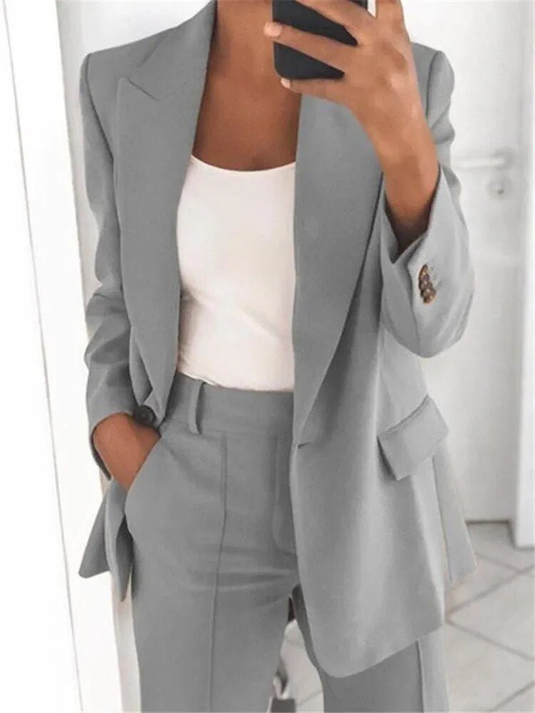Polished Elegant Women's Two-Piece Suit Set - Stylish Blazer & Tailored Pants for Office & Formal Events