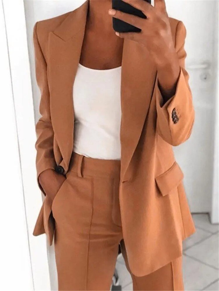 Polished Elegant Women's Two-Piece Suit Set - Stylish Blazer & Tailored Pants for Office & Formal Events