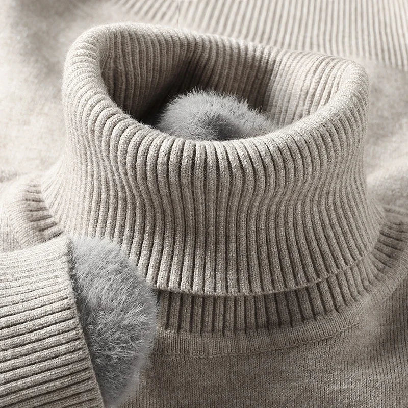 Sweater – Refined Turtleneck Warmth
