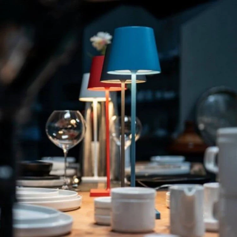 Touch-Sensitive LED Table Lamp - LumiFlex | Dimmable, Modern Design, Energy-Efficient Lighting for Home & Office