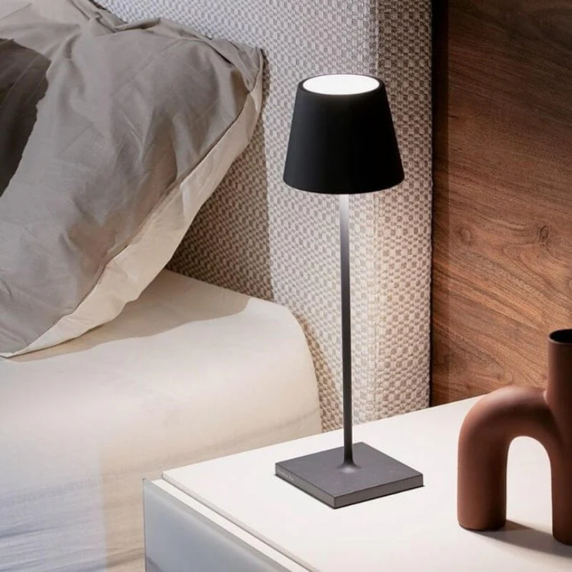 Touch-Sensitive LED Table Lamp - LumiFlex | Dimmable, Modern Design, Energy-Efficient Lighting for Home & Office